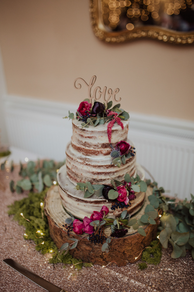 Winter Wedding Cakes | Arabia Weddings