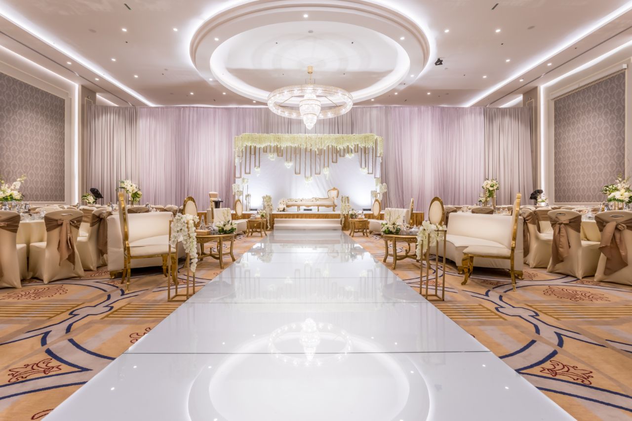 Radisson Blu Plaza Hotel | Arabia Weddings