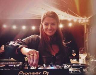 DJ Danielle Hanna