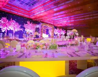 باقة الزفاف المرجانية - فندق ريتز كارلتون مركز دبي المالي العالمي 