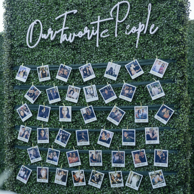 حفل زفاف أبيض في أجواء دبي الفاخرة