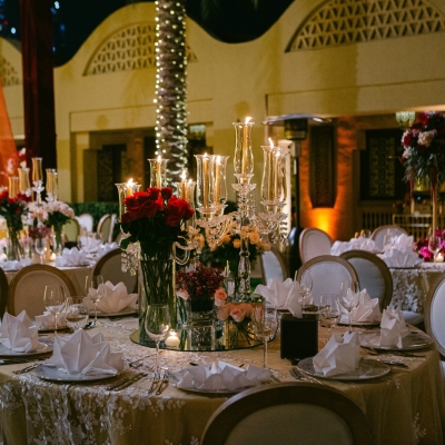 ليلة حناء وسانجيت آسرة في أجواء ملكية بدبي ليلة حناء وسانجيت آسرة في أجواء ملكية بدبي