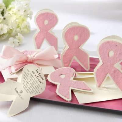 ادعما حملة التوعية بسرطان الثدي في حفل زفافكما