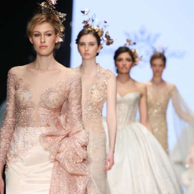 عودة عروض الأزياء العالمية لفساتين الزفاف 