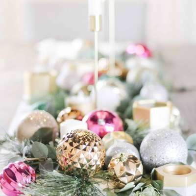 Christmas Wedding Centerpieces to Inspire You