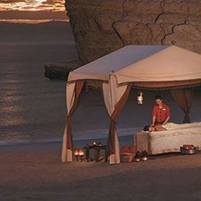 حرير سبا من لوكسيتان في منتجع وسبا شانغريلا الحصن