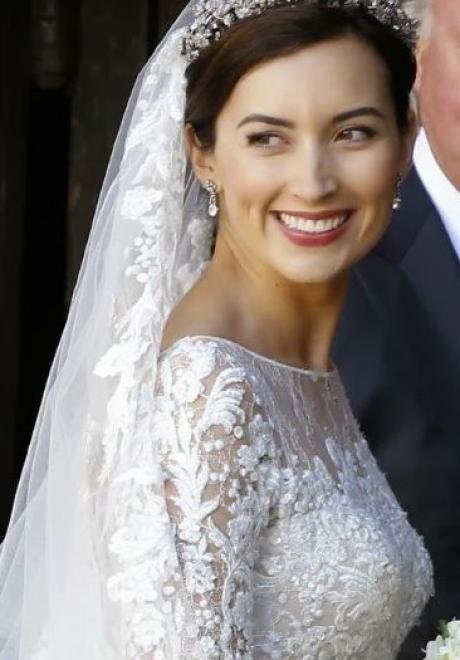 Beautiful Bridal Hairstyles with Tiaras