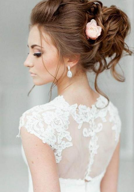 The Trendiest Bridal Hairstyles