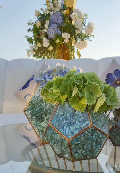 حفل زفاف بدرجات اللون الأزرق في البحر الميت الأردن