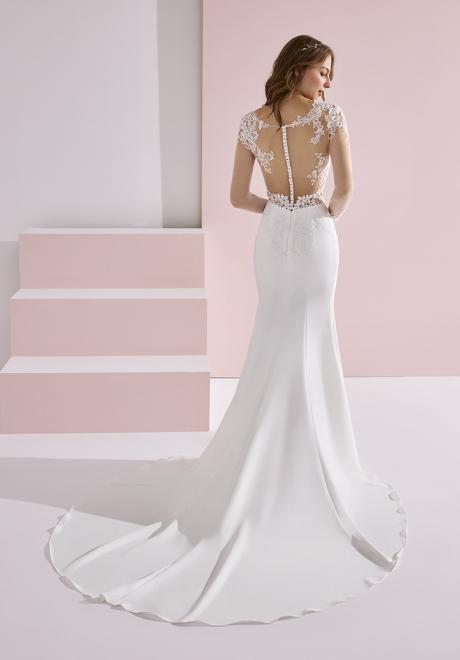 white one pronovias