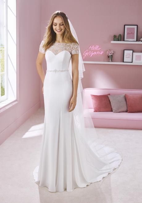 white one pronovias 2019