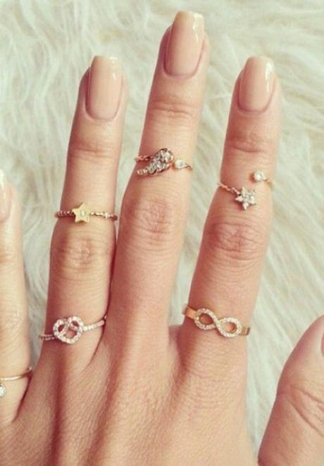 Mid Rings for The Stylish Bride