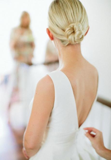 Beautiful Minimal Bridal Hairstyles