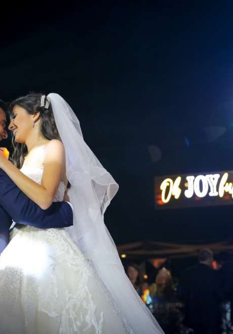 حفل زفاف بثيم القواعد الأساسية للحب في لبنان