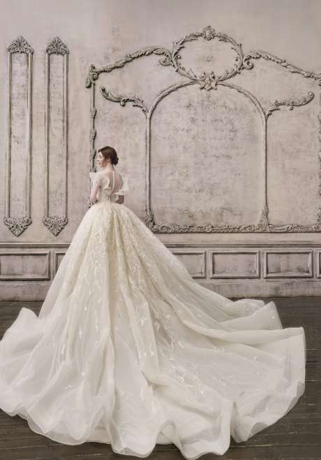 فساتين زفاف أتيليه كوتور 2022 من تصميم جيمي تشو
