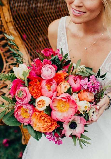 Bright and Colorful Wedding Bouquets for Summer