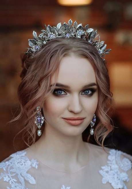 Bridal Hairstyle Ideas with Royal Tiaras