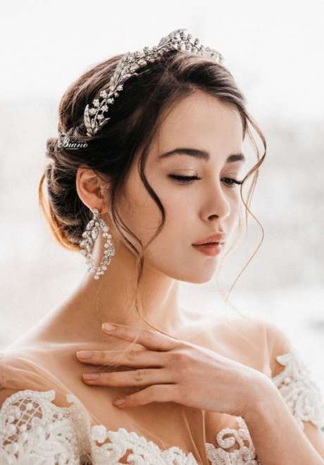 Bridal Hairstyle Ideas with Royal Tiaras
