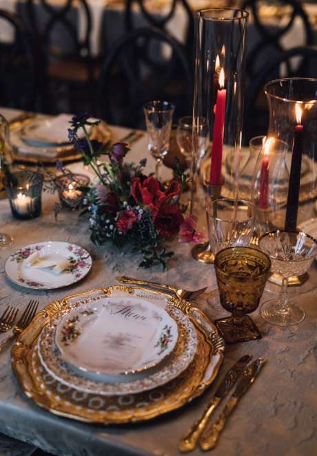 A Baroque-Themed Wedding for Winter