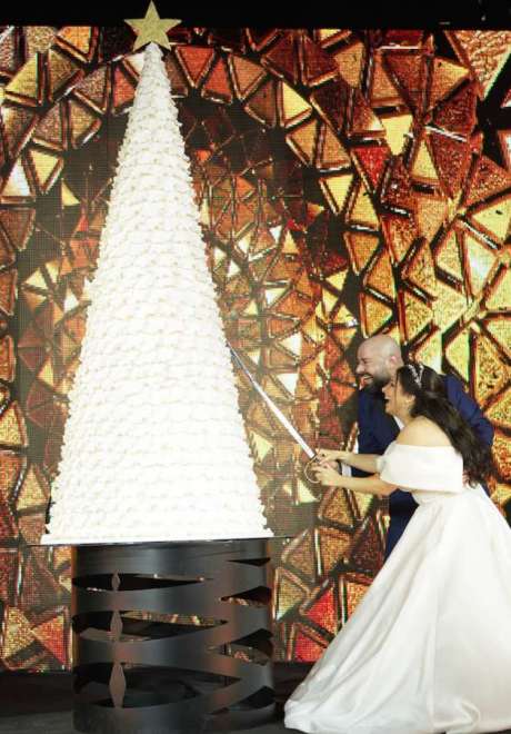 A Festive Elegant Christmas Wedding in Lebanon