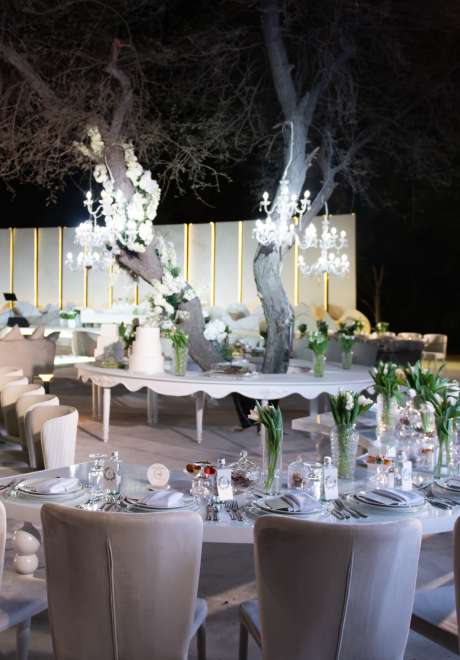 A Tulip Filled All-White Wedding in Qatar