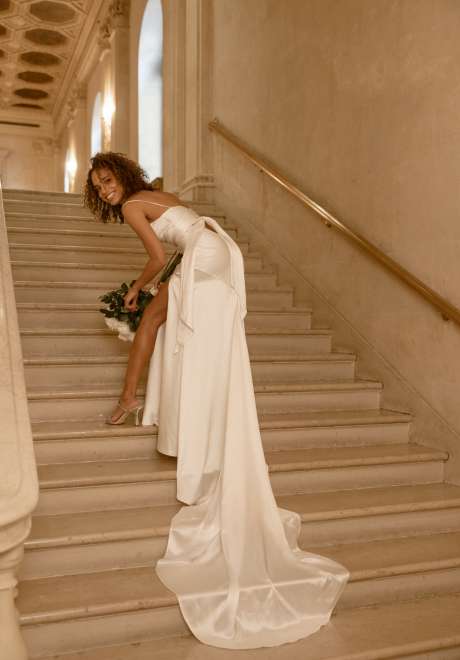 مجموعة فساتين زفاف غريس لوفز لايس لعام 2022