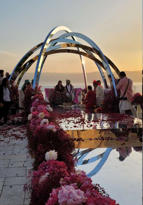 حفل زفاف هندي فريد من نوعه في البحر الميت
