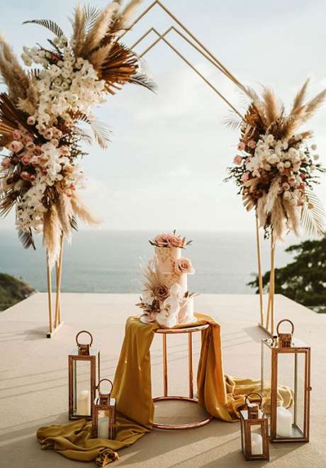 Ideas for Beautiful Beach Wedding Arches