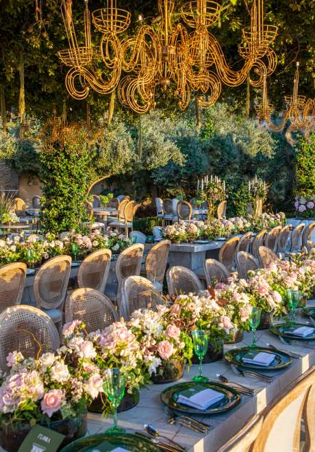 حفل زفاف على طراز الحدائق الرومانية القديمة في عمان