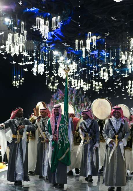 حفل زفاف خيالي من وحي منتصف الليل في المملكة العربية السعودية