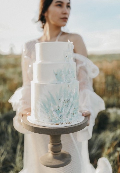Beautiful Beach Wedding Cake Ideas for Your Seaside Wedding Beautiful Beach Wedding Cake Ideas for Your Seaside Wedding