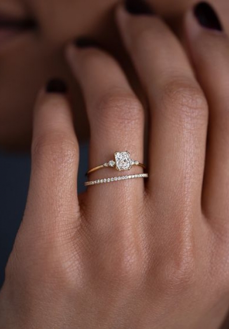 Tips for Buying an Engagement Ring Online
