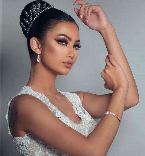 Fancy Bridal Hairstyle | Arabia Weddings Fancy Bridal Hairstyle | Arabia Weddings