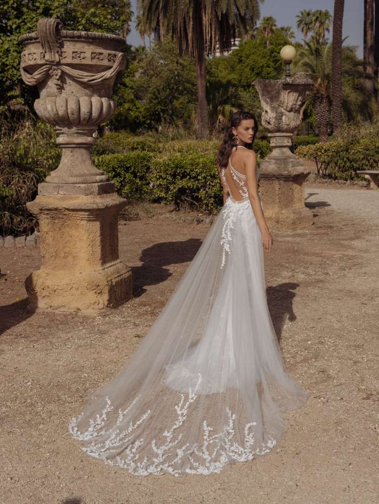 Pinella Passaro's 2023 Bridal Collection - Palermo Collection | Arabia ...