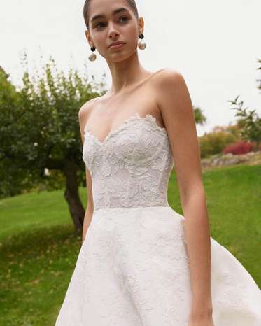 Carolina Herrera Fall 2021 Wedding Dress Collection