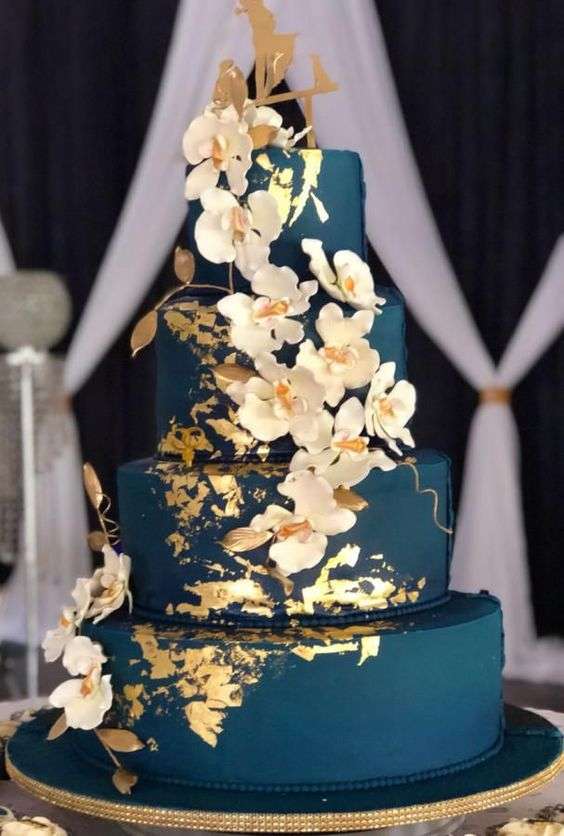 Beautiful Engagement Cakes You Will Love