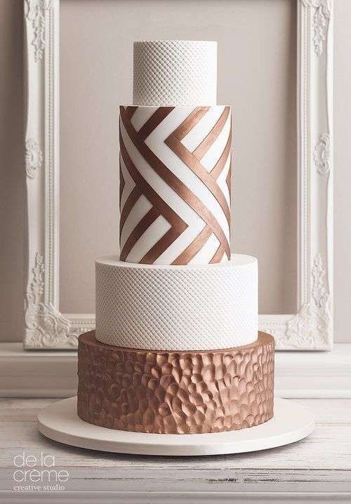 Beautiful Engagement Cakes You Will Love