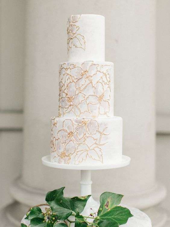 Beautiful Engagement Cakes You Will Love