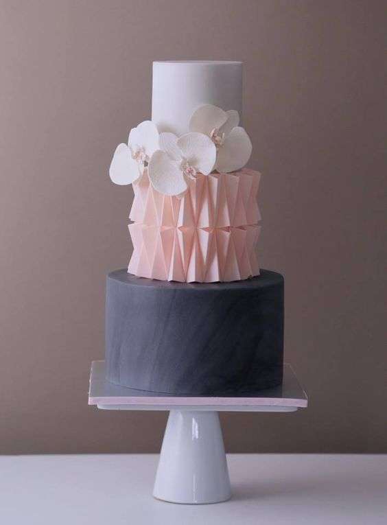 Beautiful Engagement Cakes You Will Love