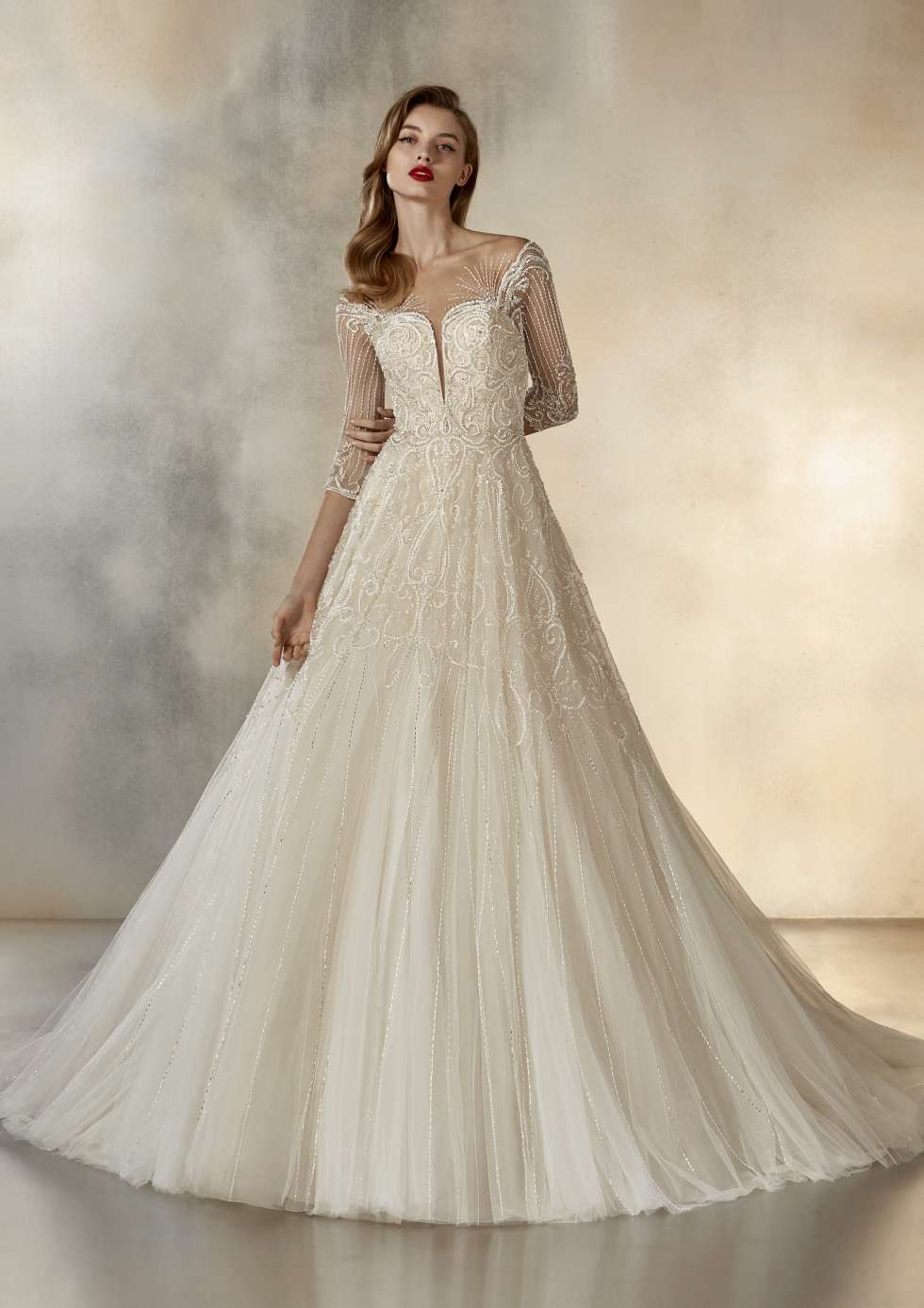 The New 2020 Atelier Pronovias Cruise Collection