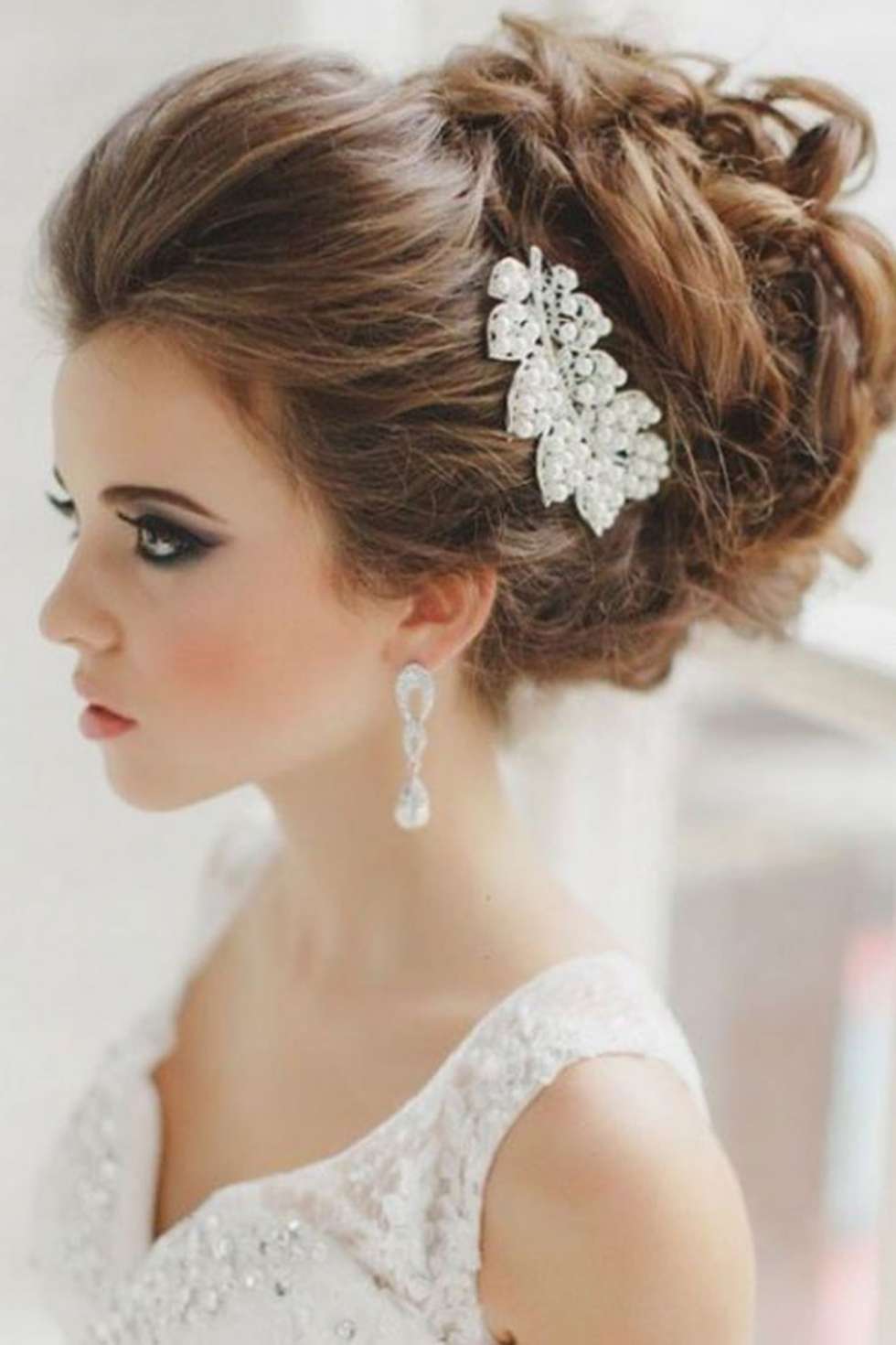 Glamorous Bridal Hairstyles We Love