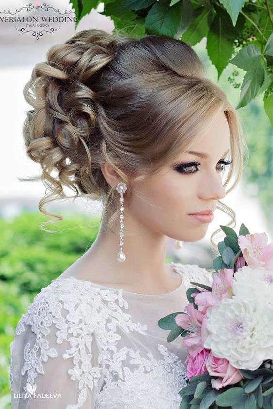 Glamorous Bridal Hairstyles We Love