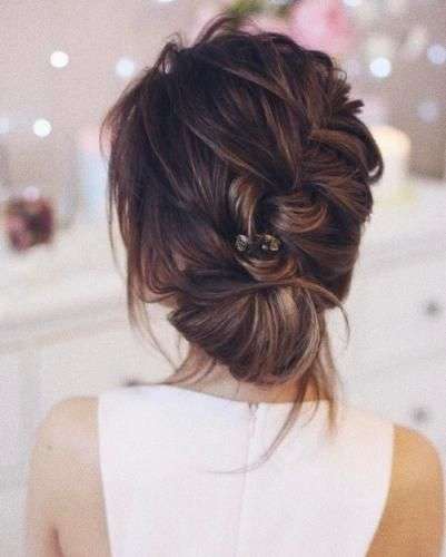 Beautiful Hairstyles For Your Engagement