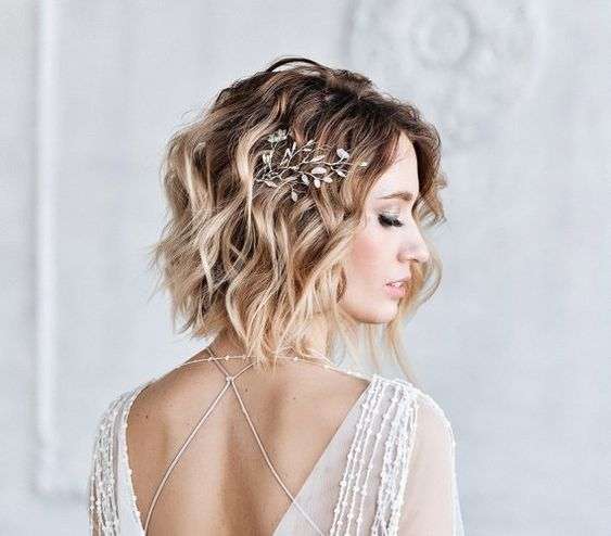 Beautiful Bridal Hairstyles For Short Hair