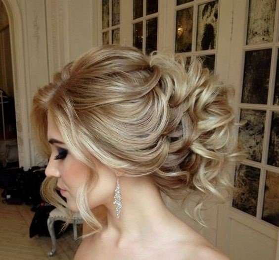 Beautiful Wavy and Curly Bridal Hairstyles