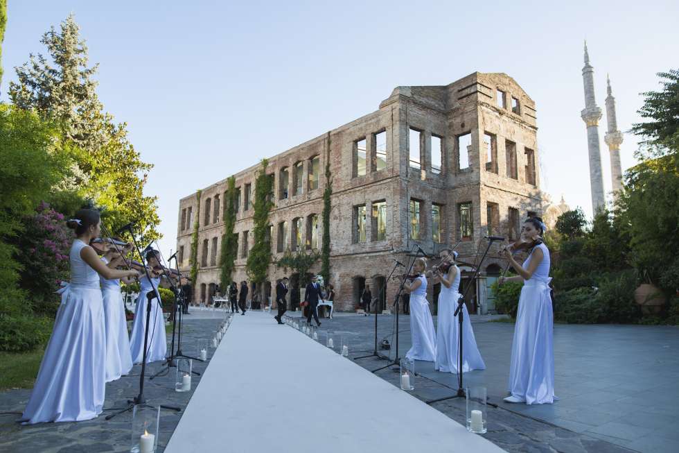 اسطنبول - الوجهة الأجمل للإحتفال بزفافك 