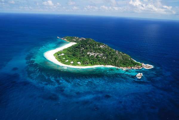 Discover The Seychelles On Your Honeymoon