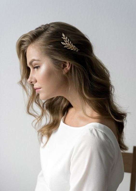 Beautiful Ways to Wear Your Hair Down on Your Wedding Day