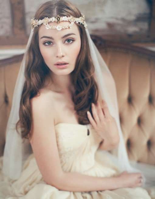 Complete Your Bridal Look with Jannie Baltzer&#039;s Wedding Headpieces