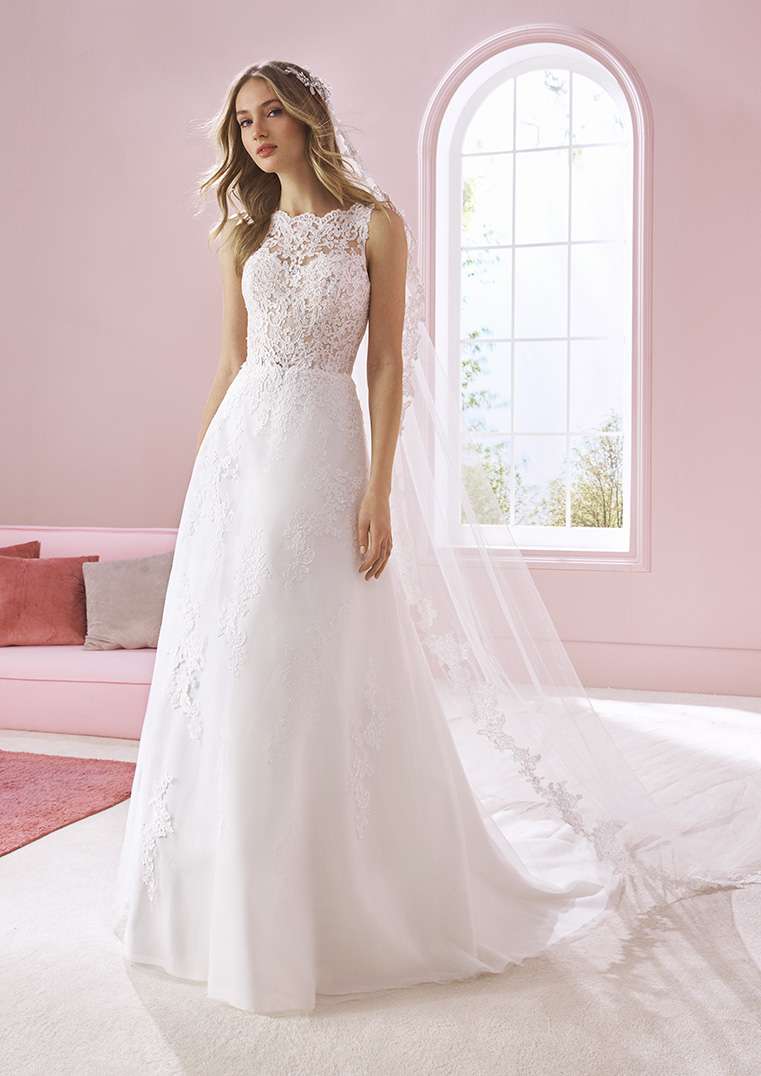 Pronovias white shop one 2020